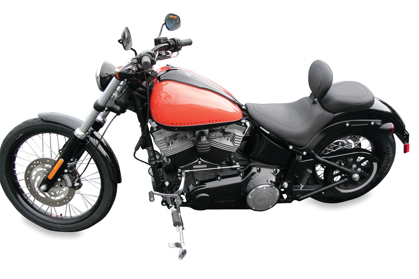 Wide Tripper™ Solo Seat with Driver Backrest for Harley-Davidson Blackline 2011-