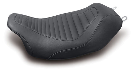 Harley Davidson用　Mustang トリッパー ソロシート Wide Tripper™ Solo for Harley-Davidson Breakout 2018-2021