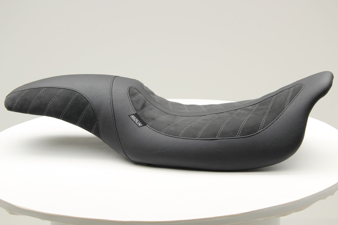 Skyline Signature Series Kodlin by Mustang One-Piece, 2-Up for Harley-Davidson FL Touring 2008-2025*